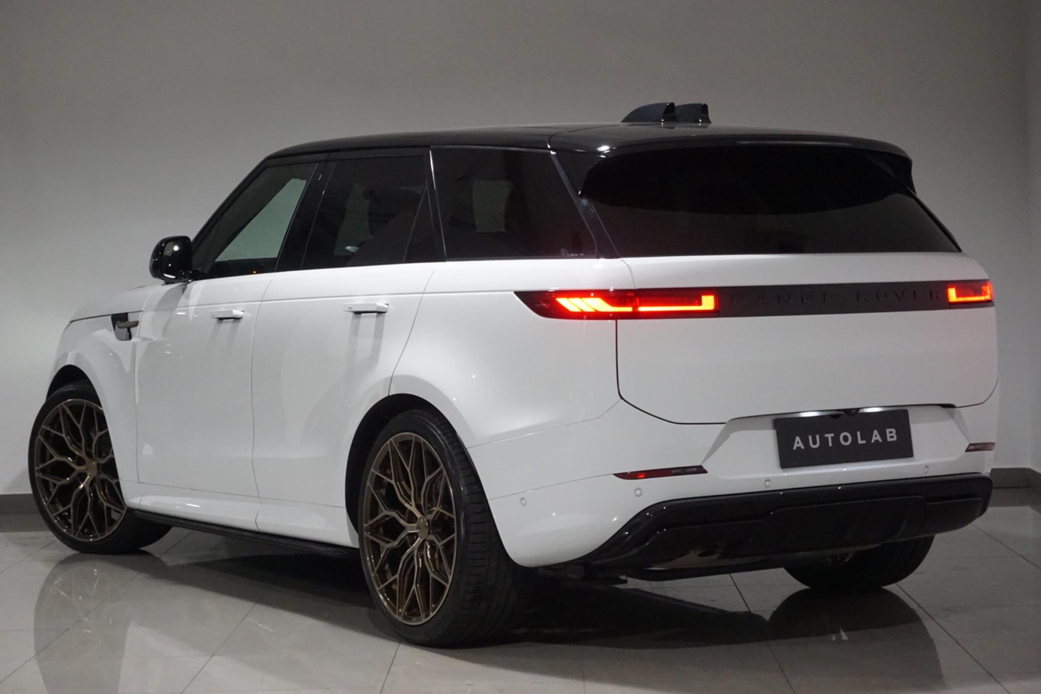 Land Rover Range Rover Sport 3.0 D300 MHEV Dynamic SE Auto 4WD Euro 6 (s/s) 5dr
